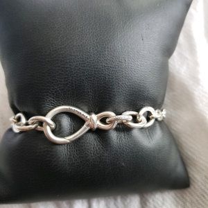 Infinity knot chain bracelet